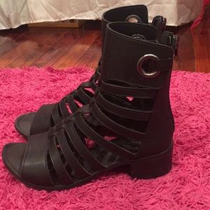 Black Sandel like shoe